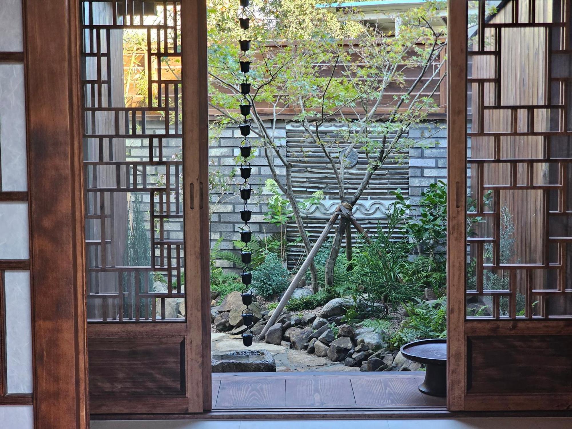 Sieunjae Bed & Breakfast Gyeongju Bagian luar foto